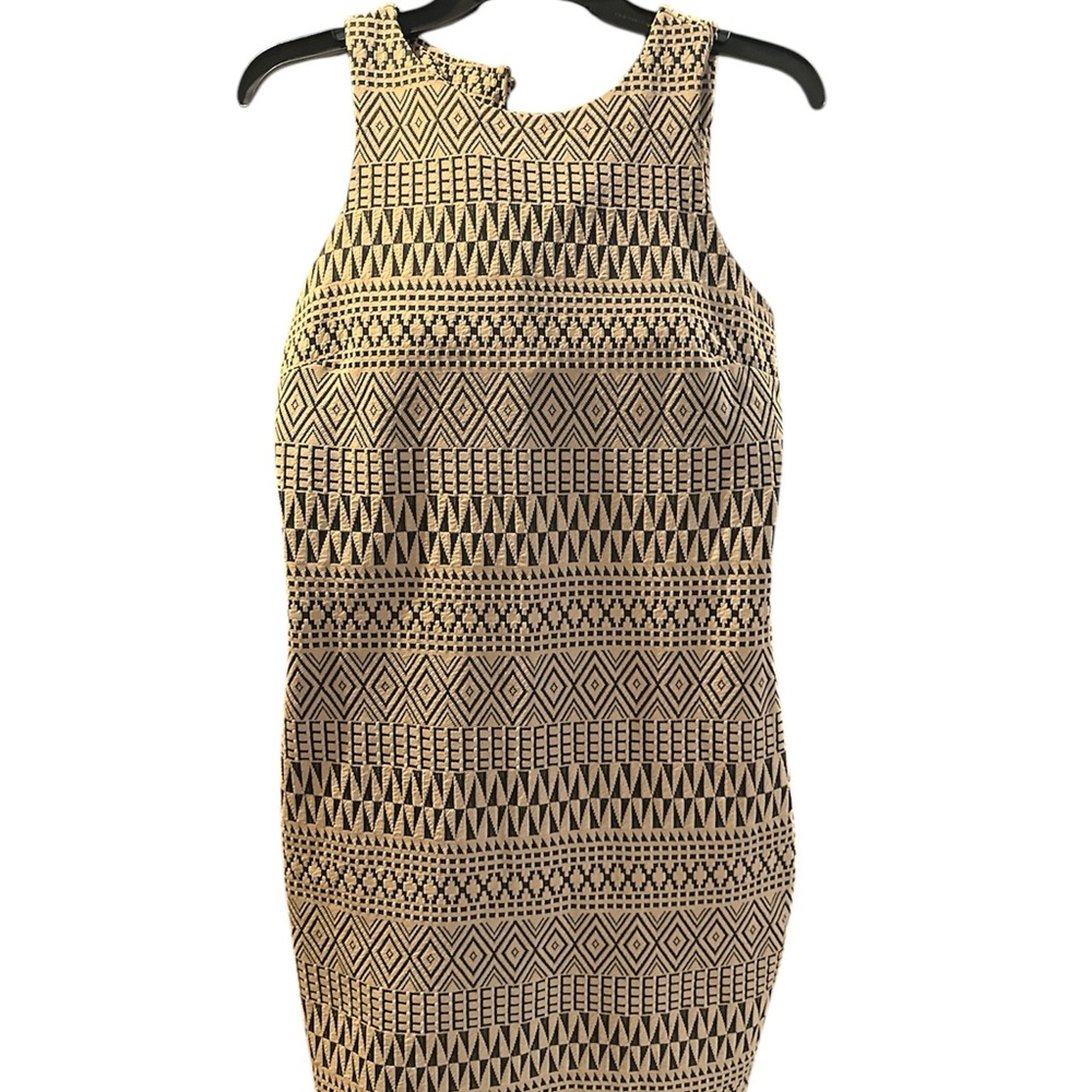 Emerald Sundae size Medium Geometric Patterned Tan Dress